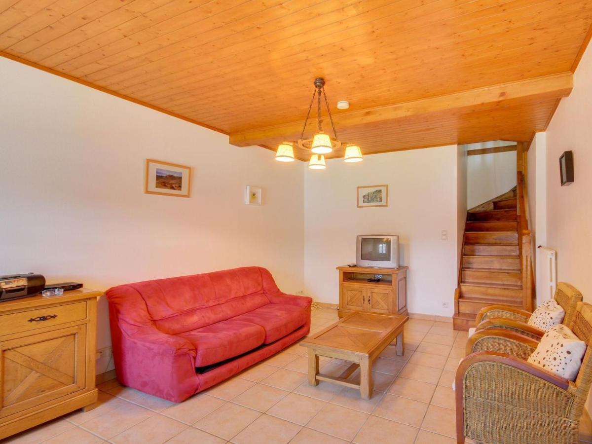 Beautiful Villa In The Parc Des Volcans D Auvergne Vic-sur-Cère Extérieur photo